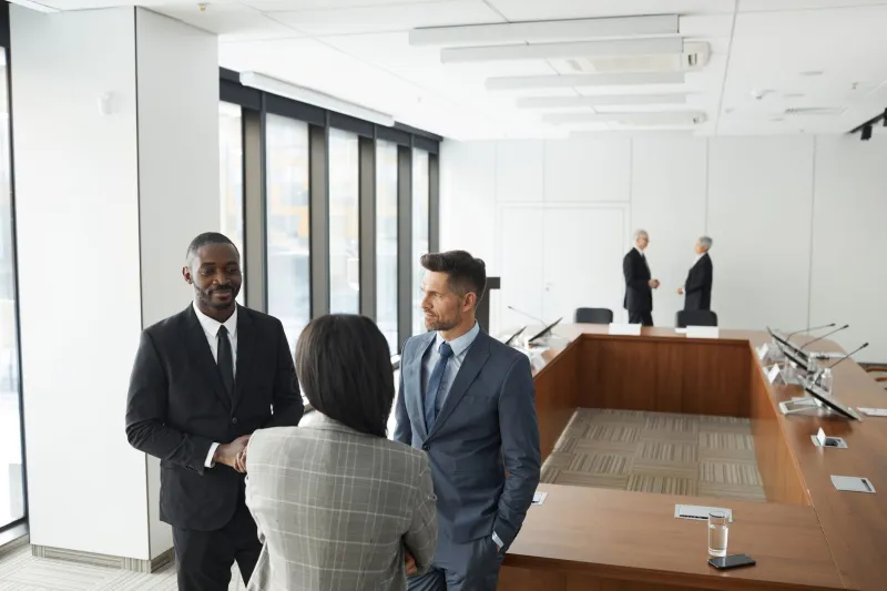 The Transatlantic Transplant: Why American Leadership Doctrine Is Failing British Organisations